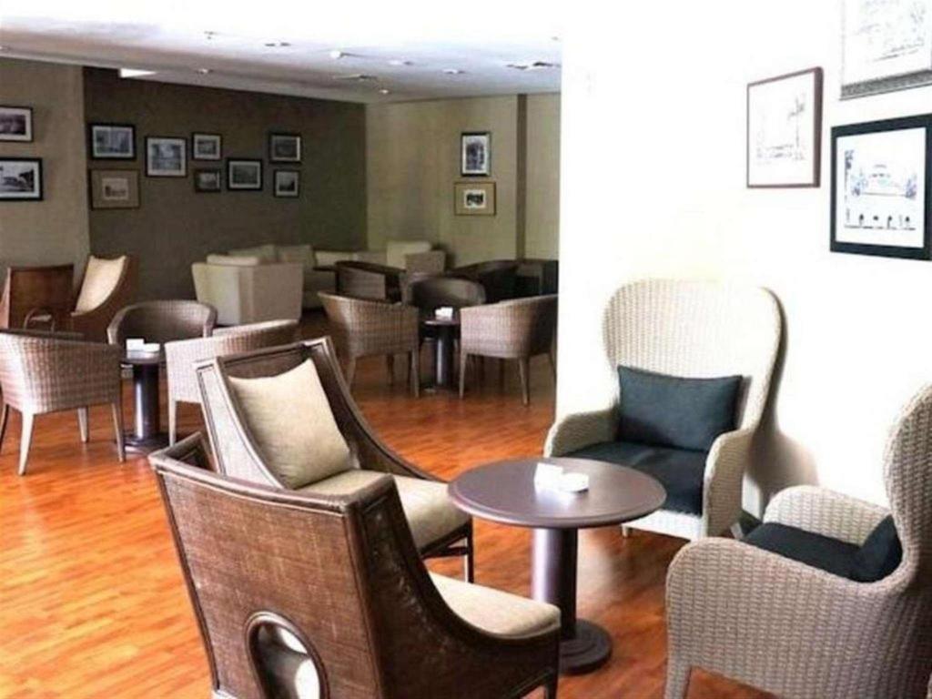 Kyriad Bumiminang Hotel Padang  Exterior photo