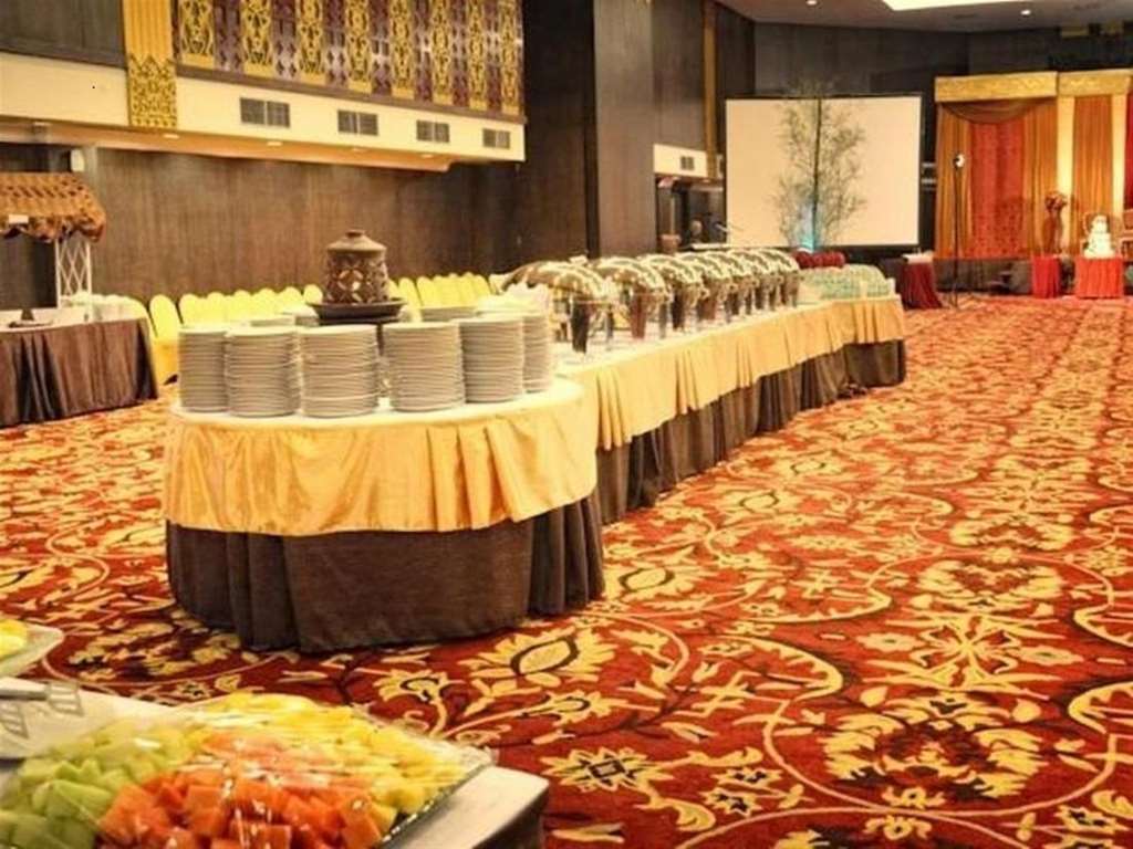 Kyriad Bumiminang Hotel Padang  Facilities photo